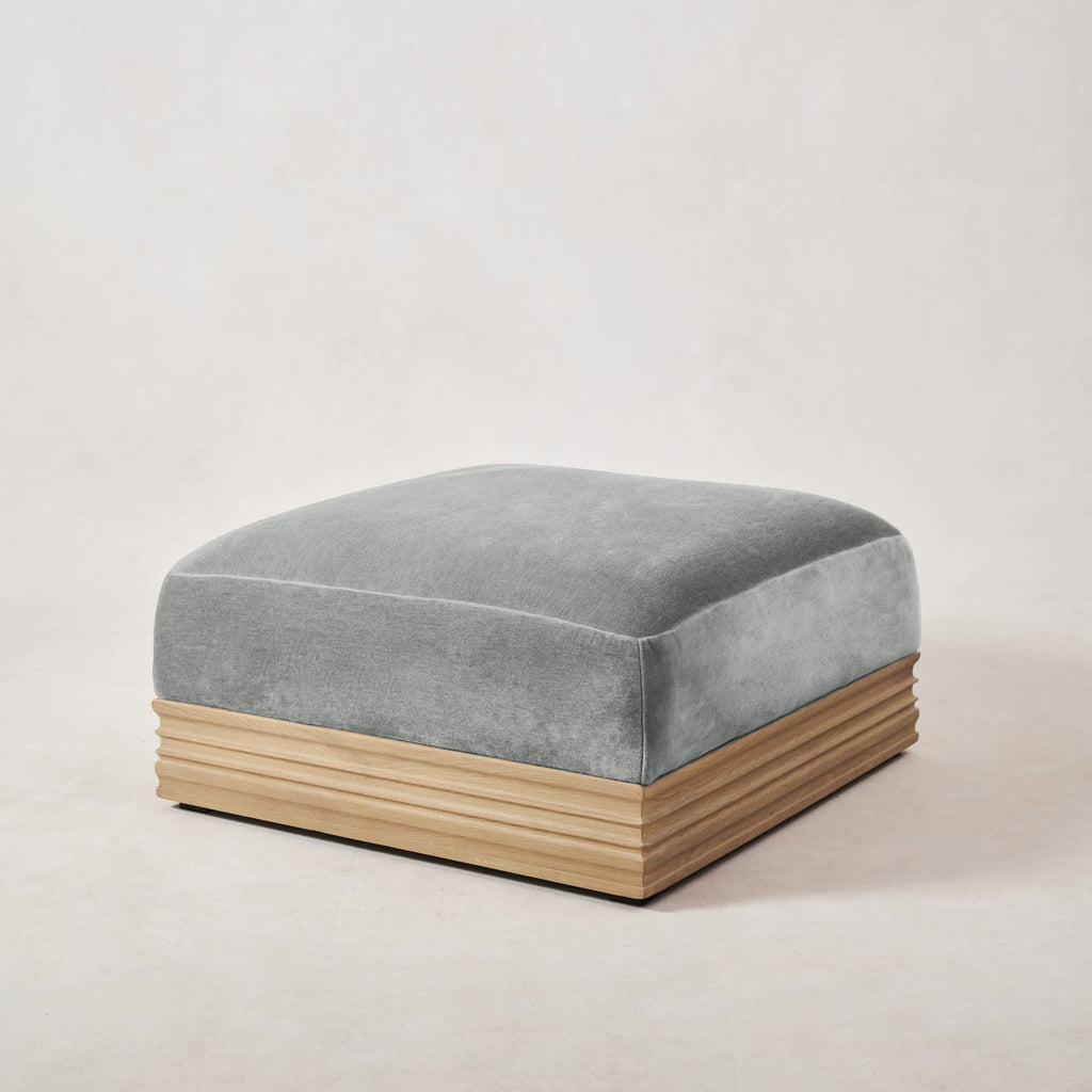 Architektonischer Woll-Mohair-Ottomane