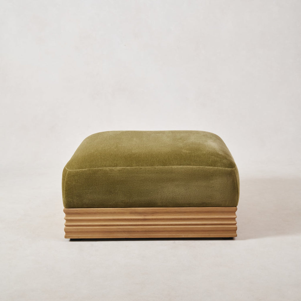 Architektonischer Woll-Mohair-Ottomane