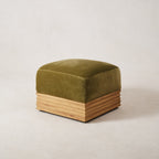 Architektonischer Woll-Mohair-Pouf