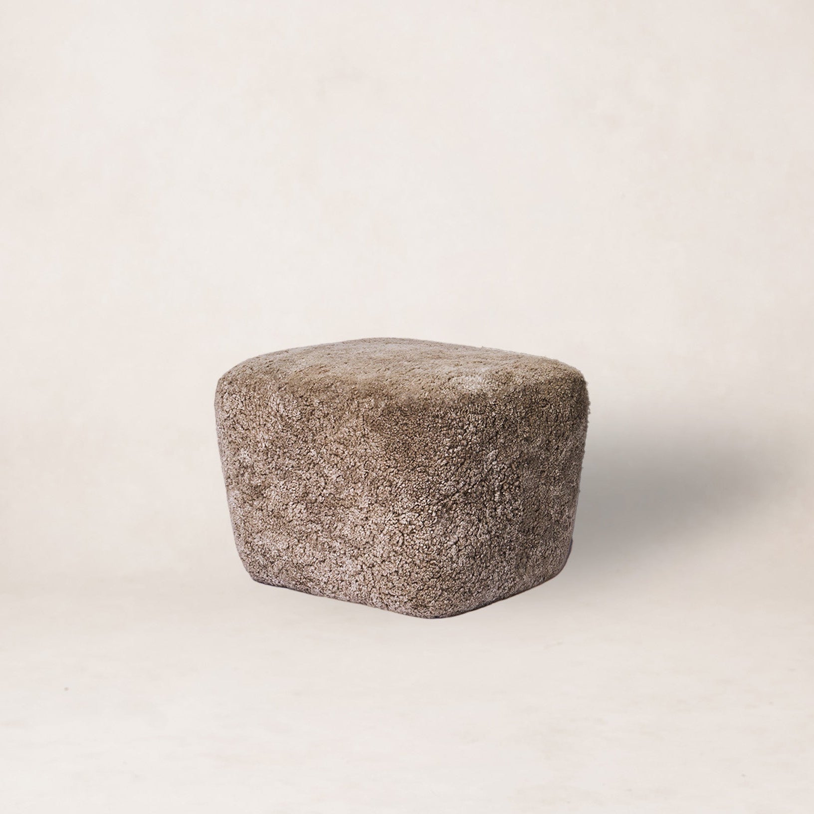 Osmanisch – Taupefarbenes Shearling