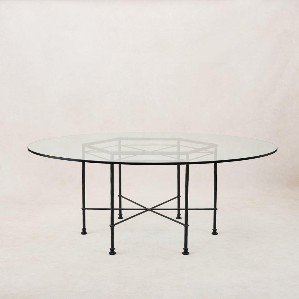 Outdoor-Esstisch aus Glas - schwarzes Gestell