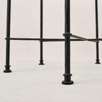 Outdoor-Esstisch aus Glas - schwarzes Gestell